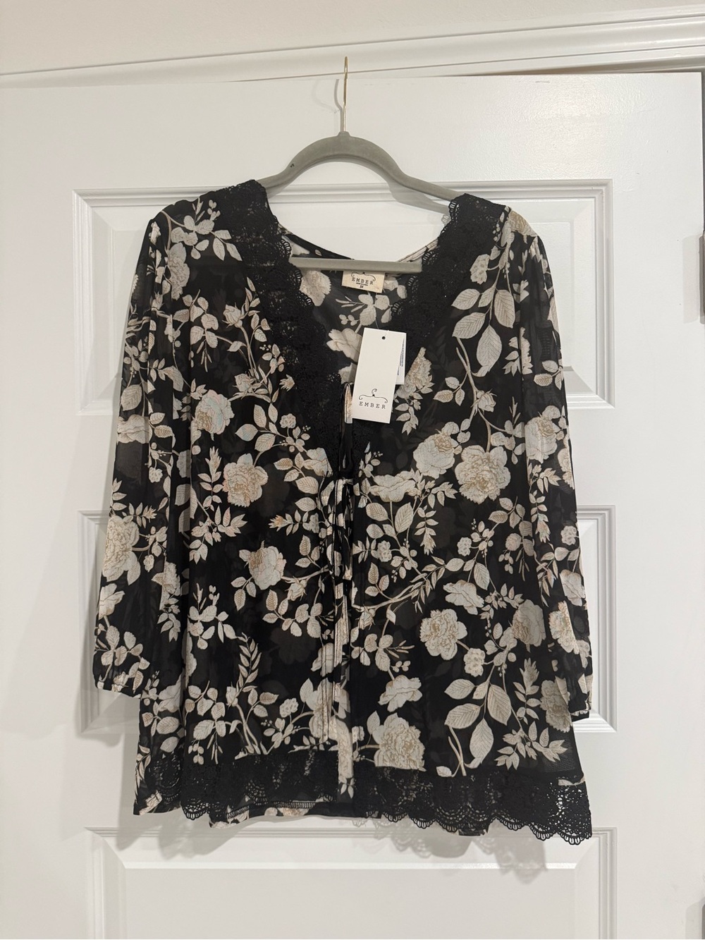Ember Festival Black Floral Lace-Trim Women's Toe Front Blouse
